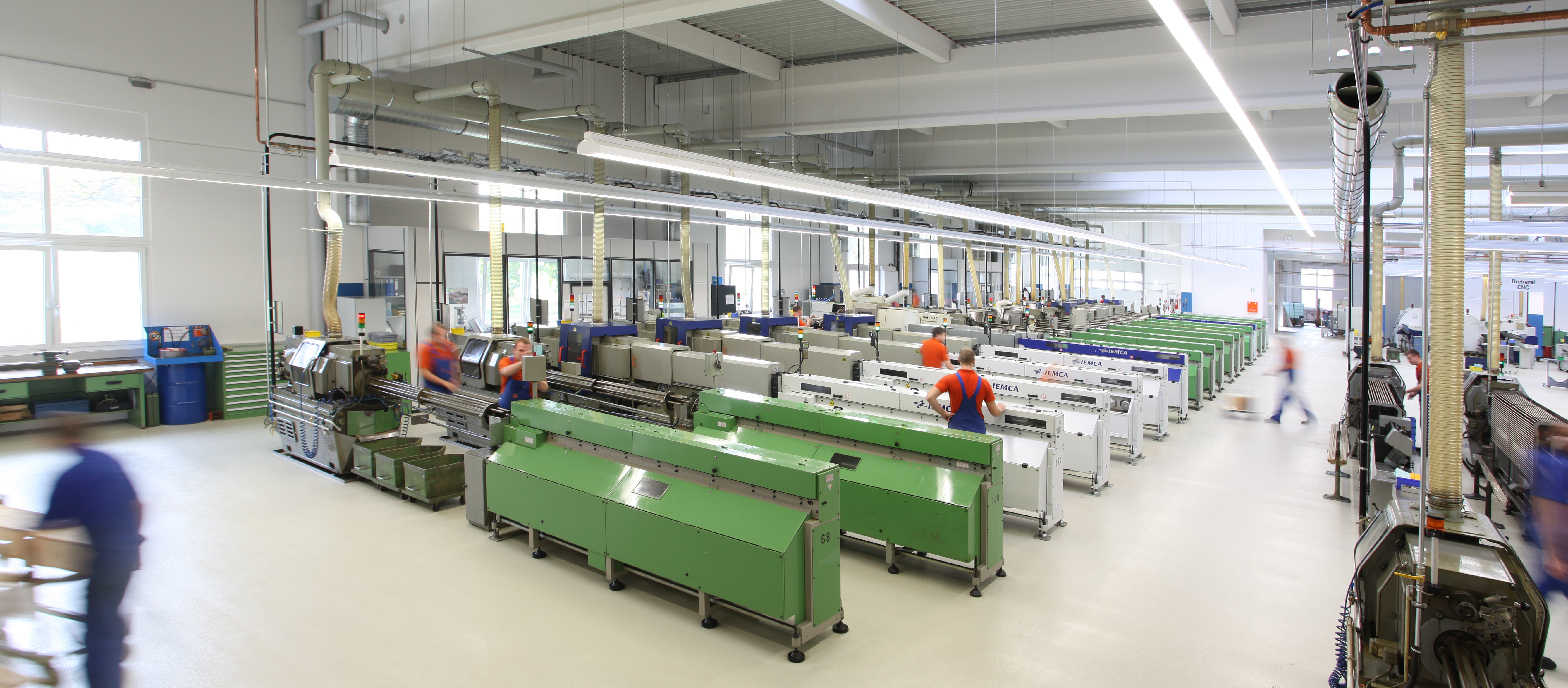 2-Produktionshalle.jpg